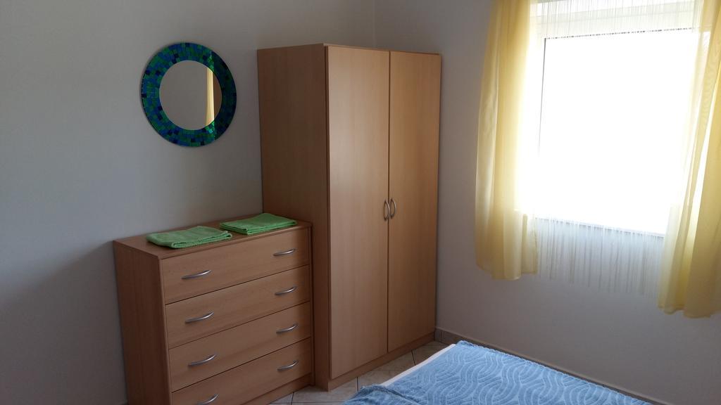 Apartments Vila Ana Vir Zewnętrze zdjęcie