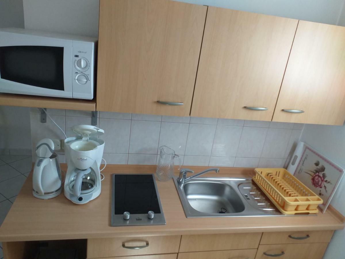 Apartments Vila Ana Vir Zewnętrze zdjęcie
